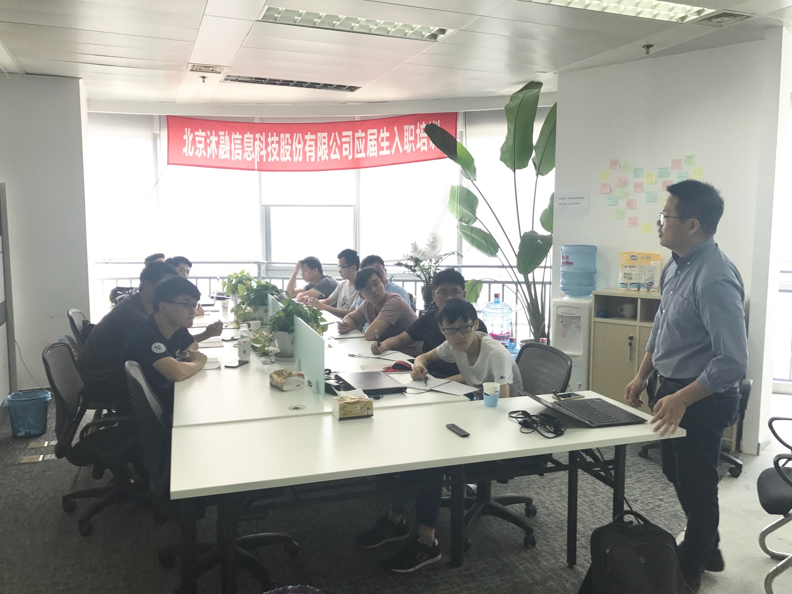 2018毕业生培训5.jpg